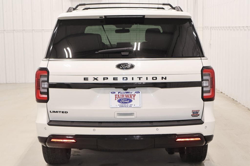 Certified 2024 Ford Expedition Limited image 9