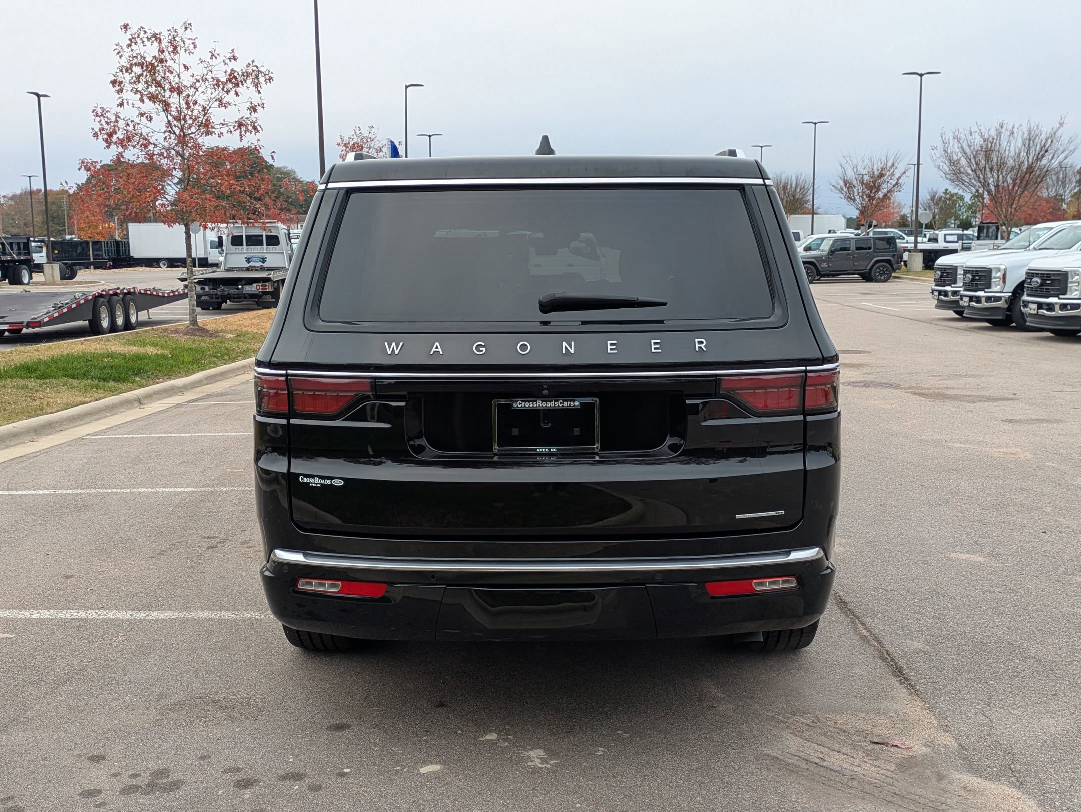 Used 2024 Jeep Wagoneer Series III w/ Premium Group I image 5