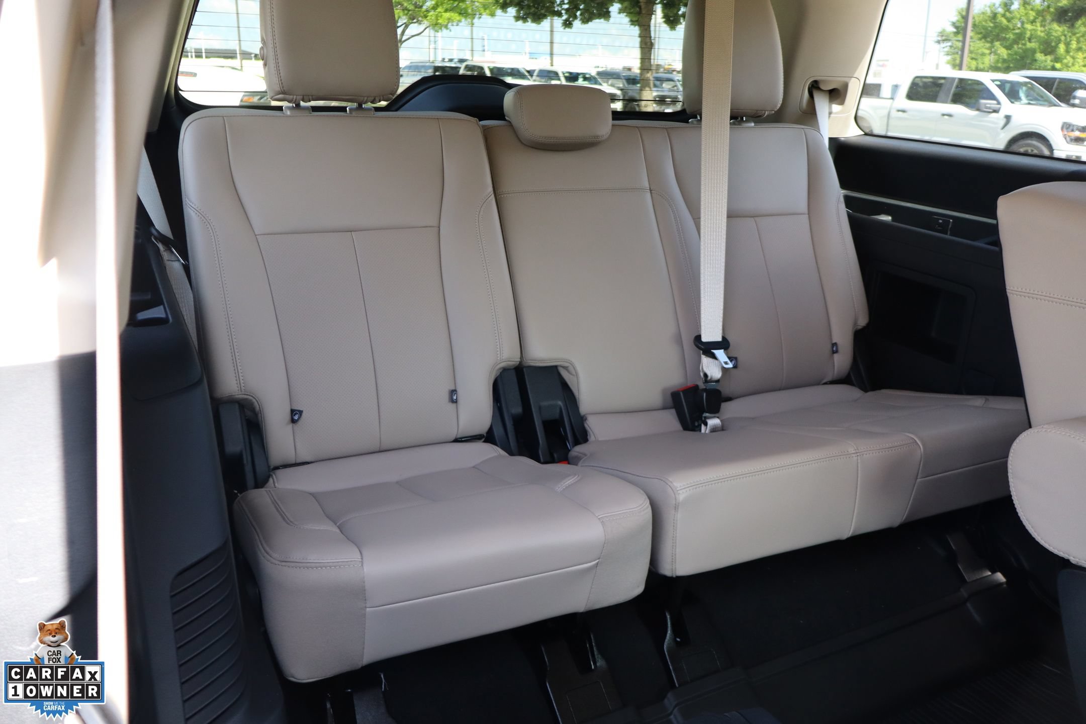Certified 2024 Ford Expedition XLT RWD image 27