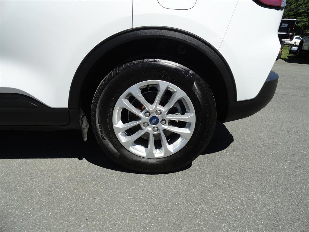 Certified 2022 Ford Escape S image 9