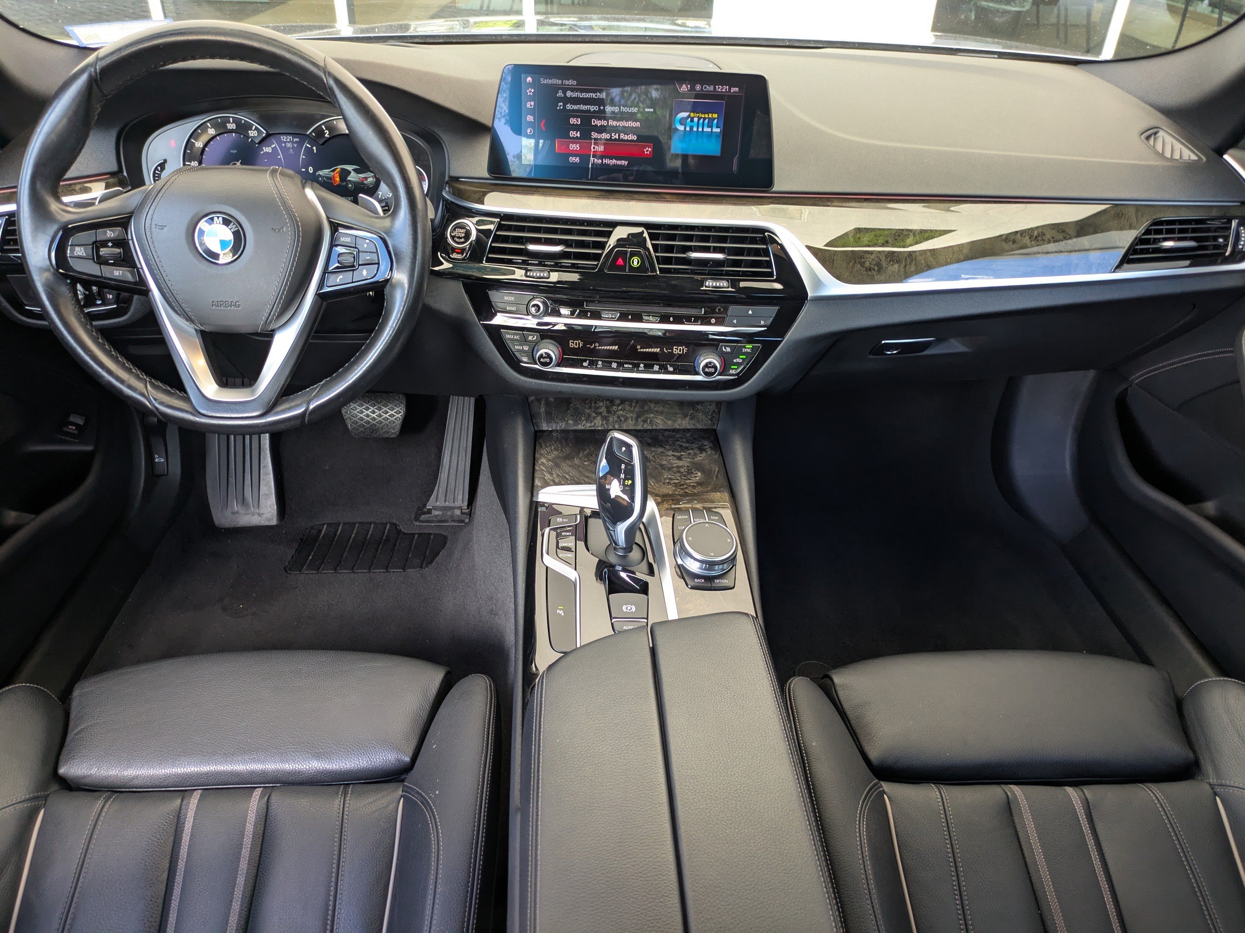 Used 2019 BMW 540i w/ Convenience Package RWD image 16
