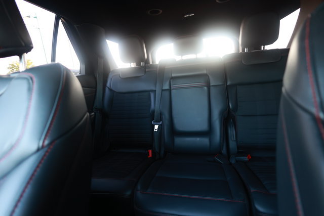 Certified 2025 Ford Explorer ST-Line w/ ST-Line Street Pack AWD/4WD image 20