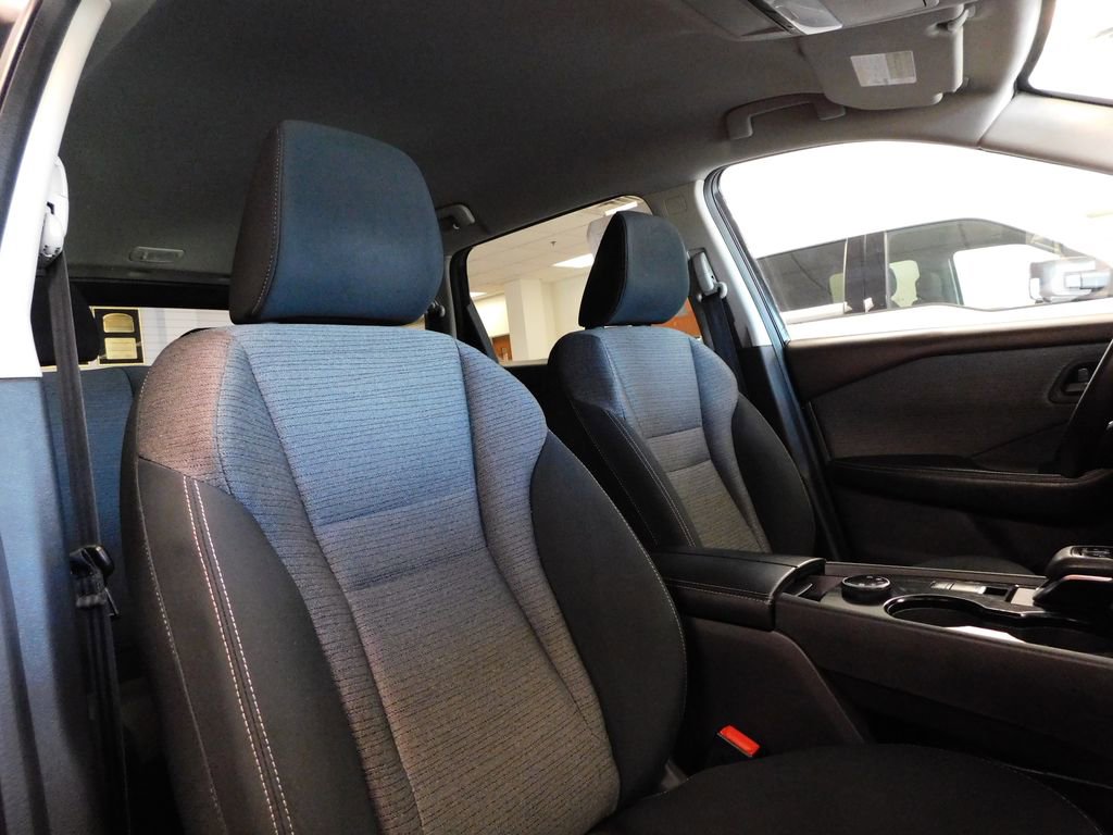 Used 2021 Nissan Rogue S AWD/4WD image 39