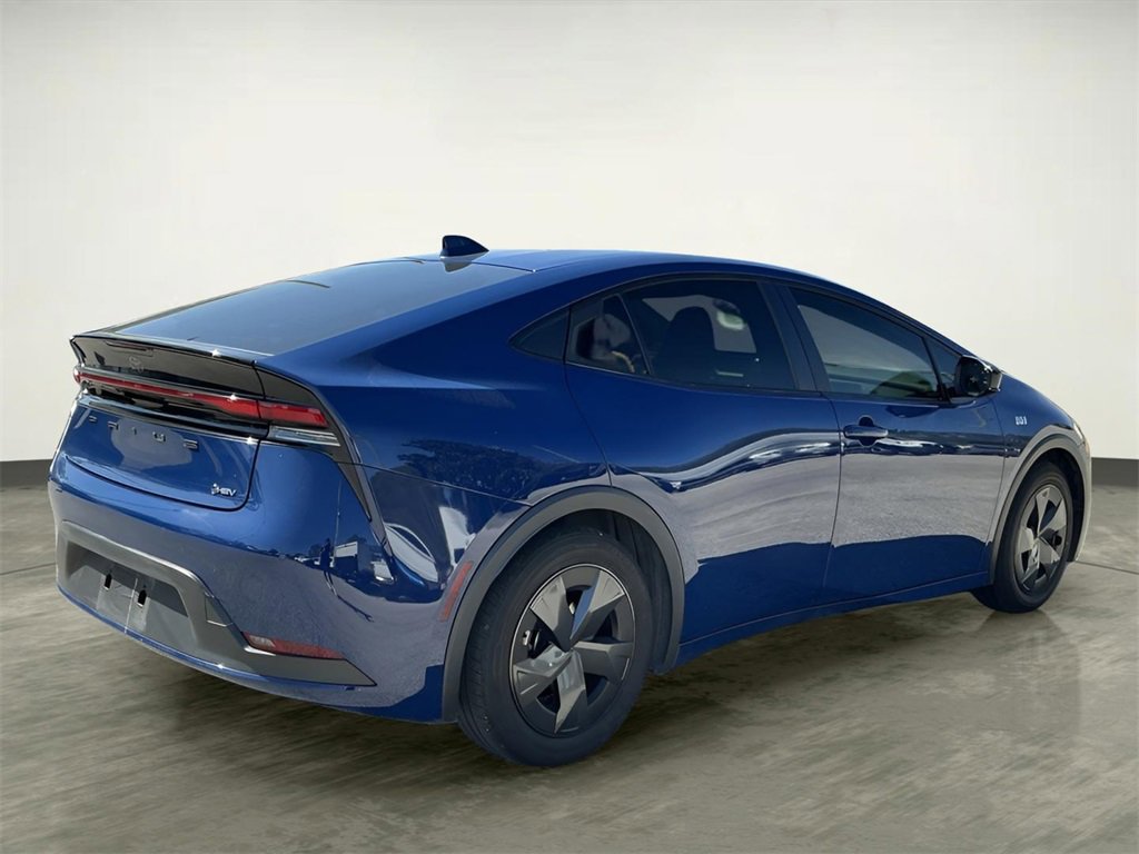Used 2023 Toyota Prius LE image 9