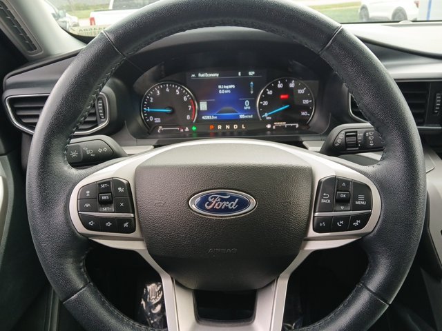 Certified 2023 Ford Explorer XLT w/ Equipment Group 202A AWD/4WD image 11