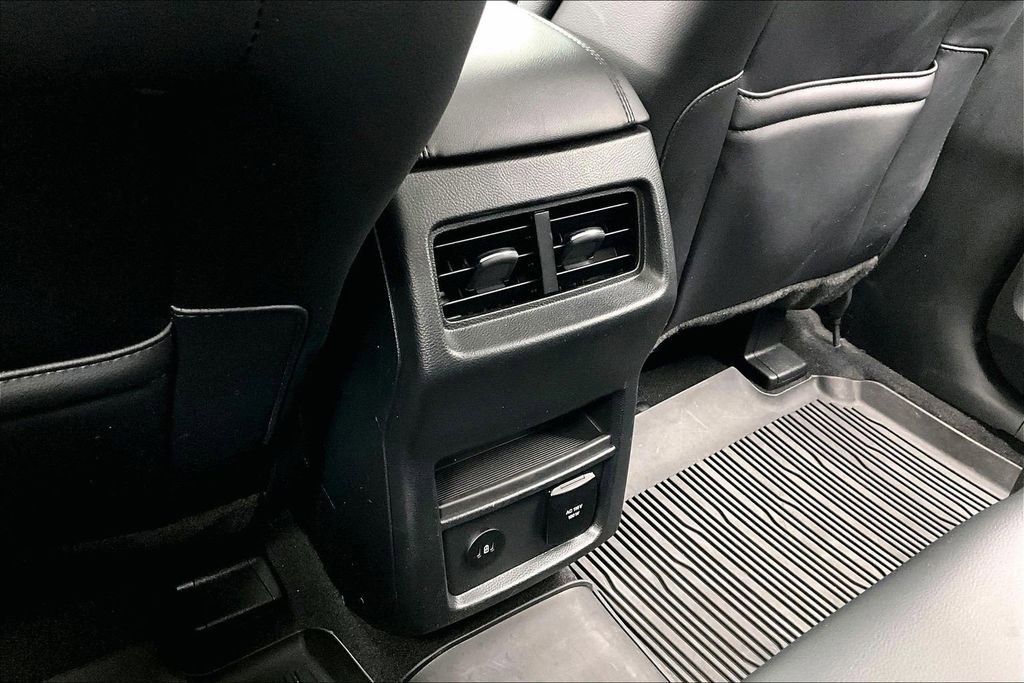 Certified 2024 Ford Edge SEL w/ Convenience Package AWD/4WD image 33