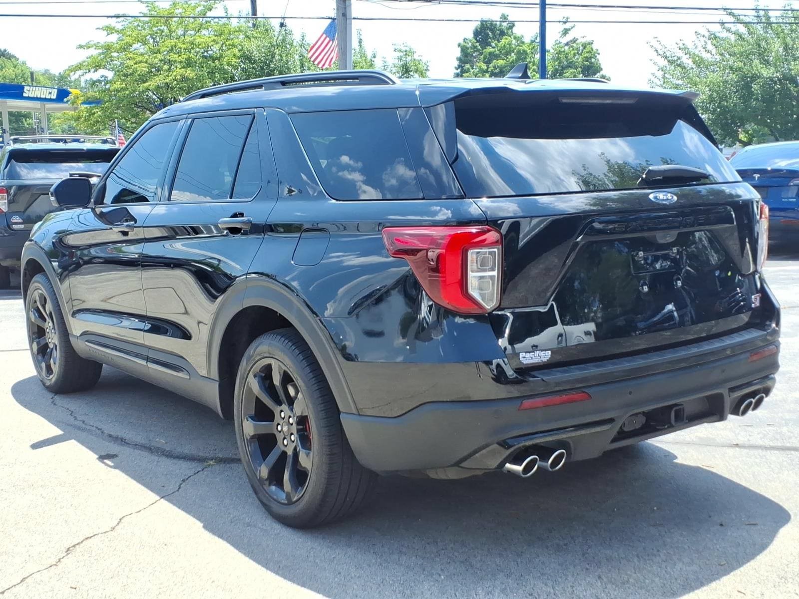 Certified 2023 Ford Explorer ST w/ Equipment Group 401A AWD/4WD image 6