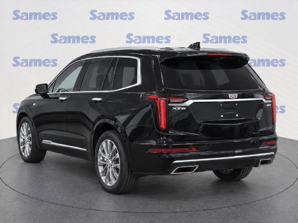 Used 2020 Cadillac XT6 Premium Luxury FWD image 4