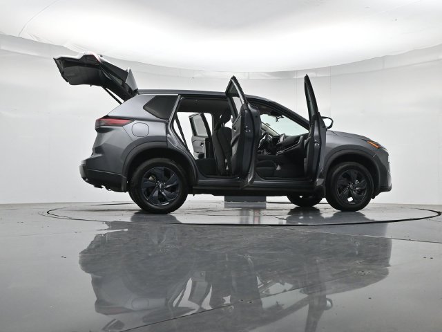 Used 2026 Nissan Rogue SV w/ Cold Weather Package FWD image 52