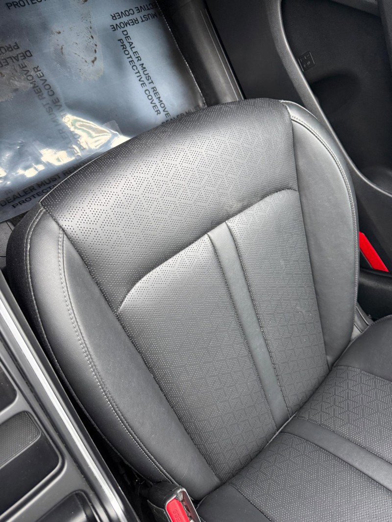 Used 2023 Kia Sorento S w/ Panoramic Sunroof Package image 25