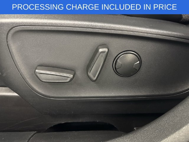 Certified 2025 Ford Escape Platinum AWD/4WD image 4