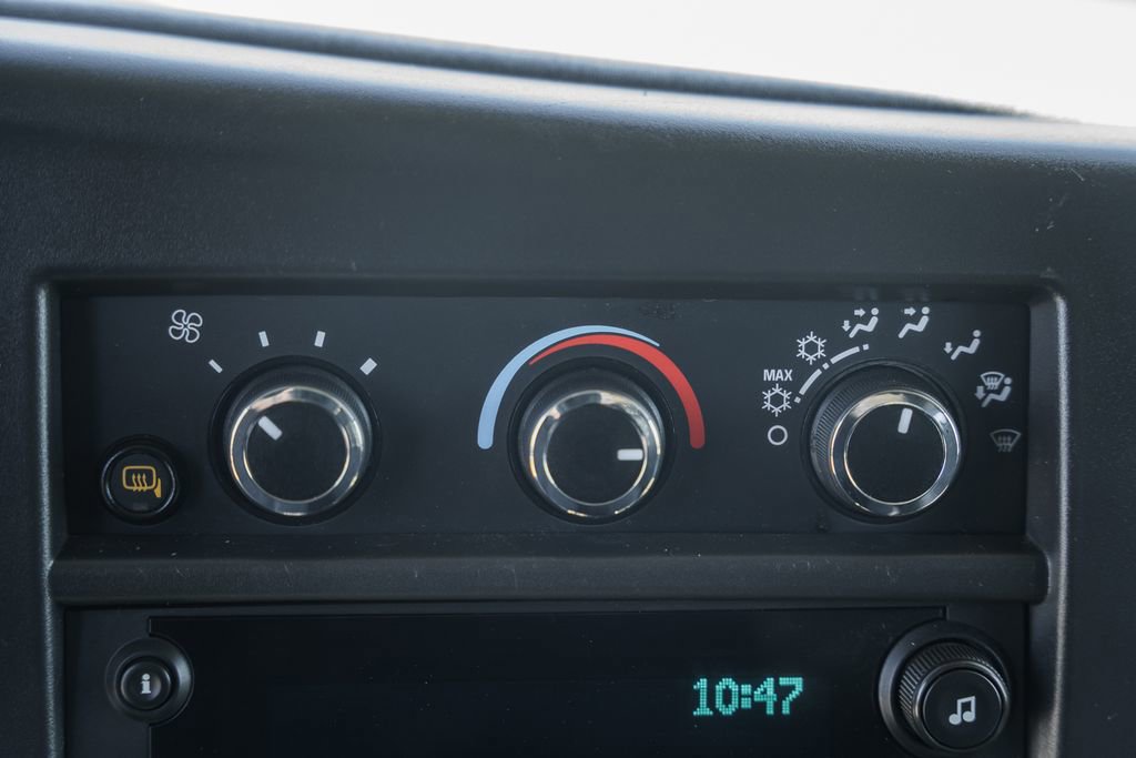 Used 2024 GMC Savana 2500 w/ Driver Convenience Package image 28