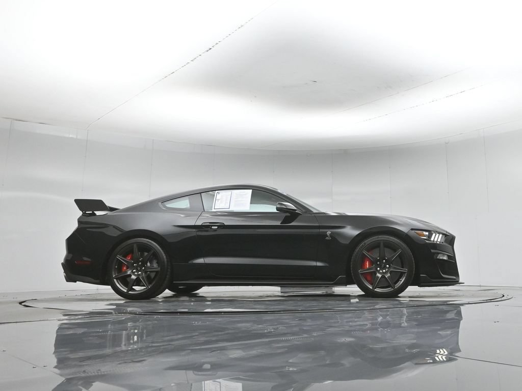 Certified 2021 Ford Mustang Shelby GT500 w/ Carbon Fiber Track Pack RWD image 45