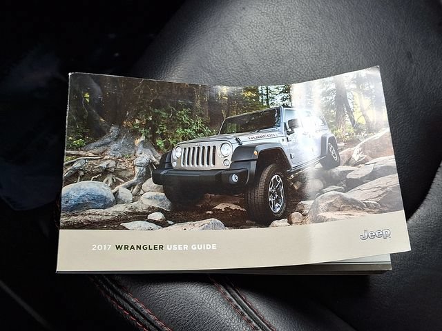 Used 2017 Jeep Wrangler Unlimited Rubicon AWD/4WD image 23