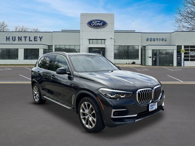 Used 2023 BMW X5 xDrive40i AWD/4WD image 4