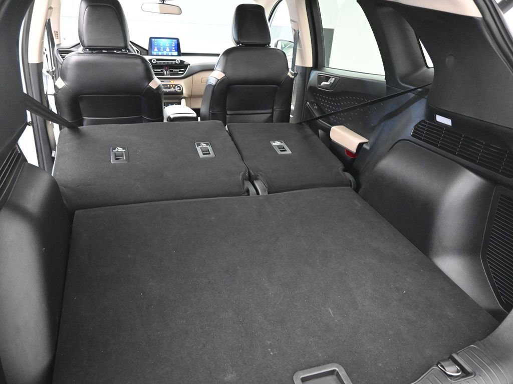 Certified 2020 Ford Escape SEL image 8