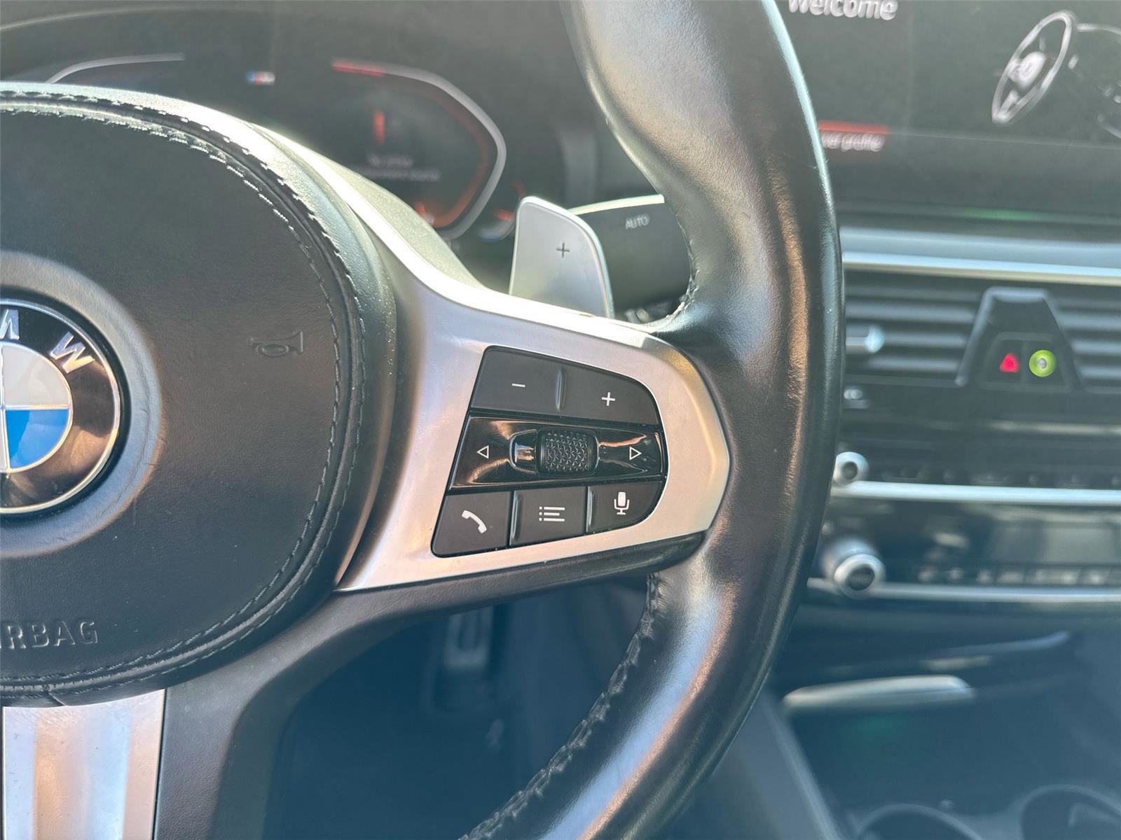 Used 2021 BMW 530i w/ M Sport Package image 28