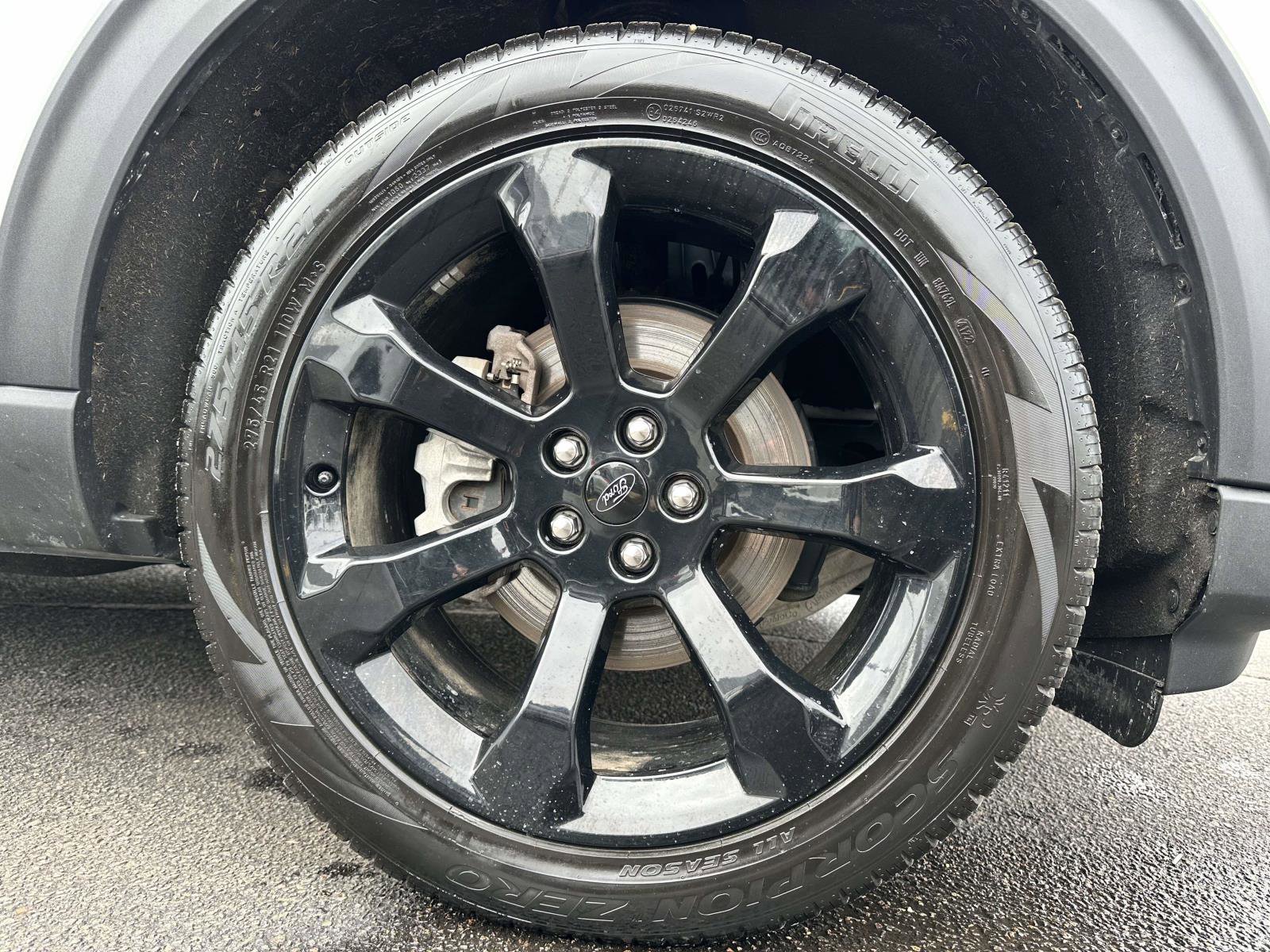 Certified 2022 Ford Explorer ST-Line w/ Class IV Trailer Tow Package image 7