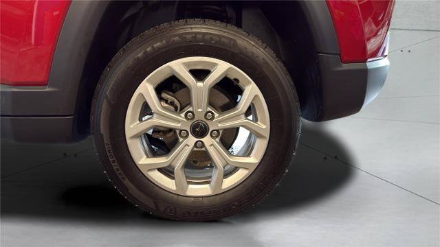 Used 2025 Jeep Compass Latitude w/ Sun & Sound Group AWD/4WD image 27