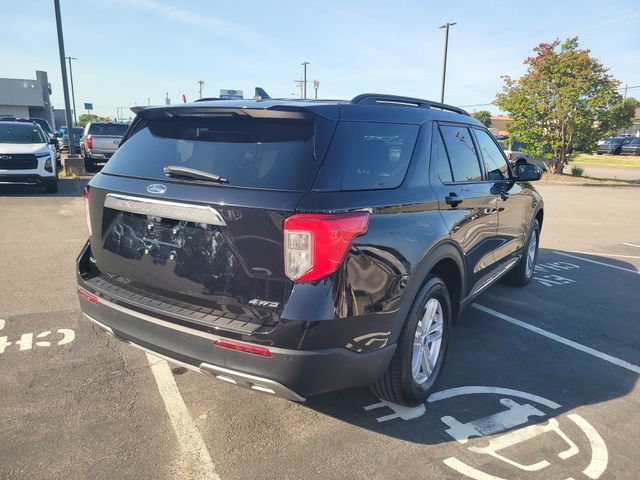 Certified 2023 Ford Explorer XLT w/ Equipment Group 202A AWD/4WD image 5
