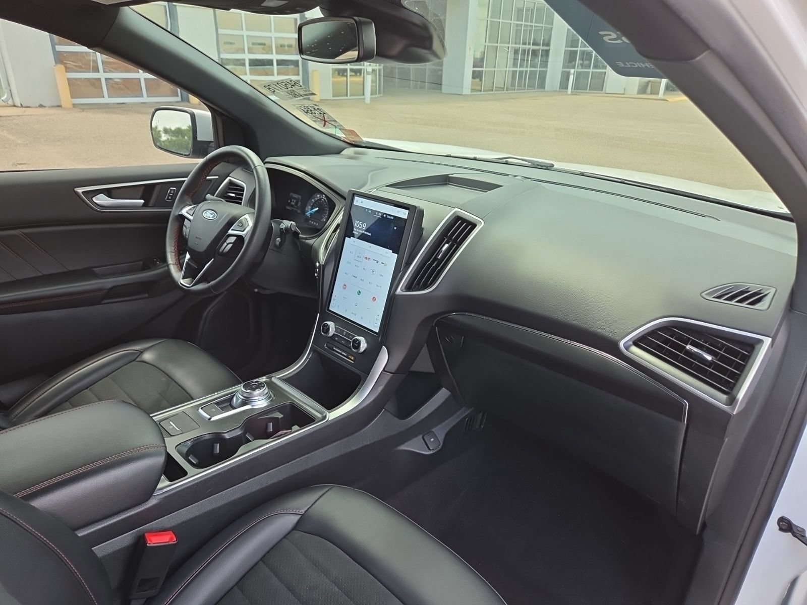 Certified 2024 Ford Edge ST-Line AWD/4WD image 12