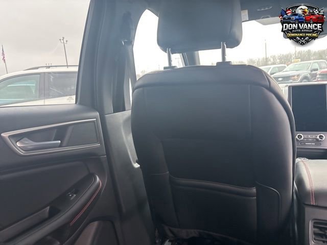 Certified 2024 Ford Edge ST-Line AWD/4WD image 32