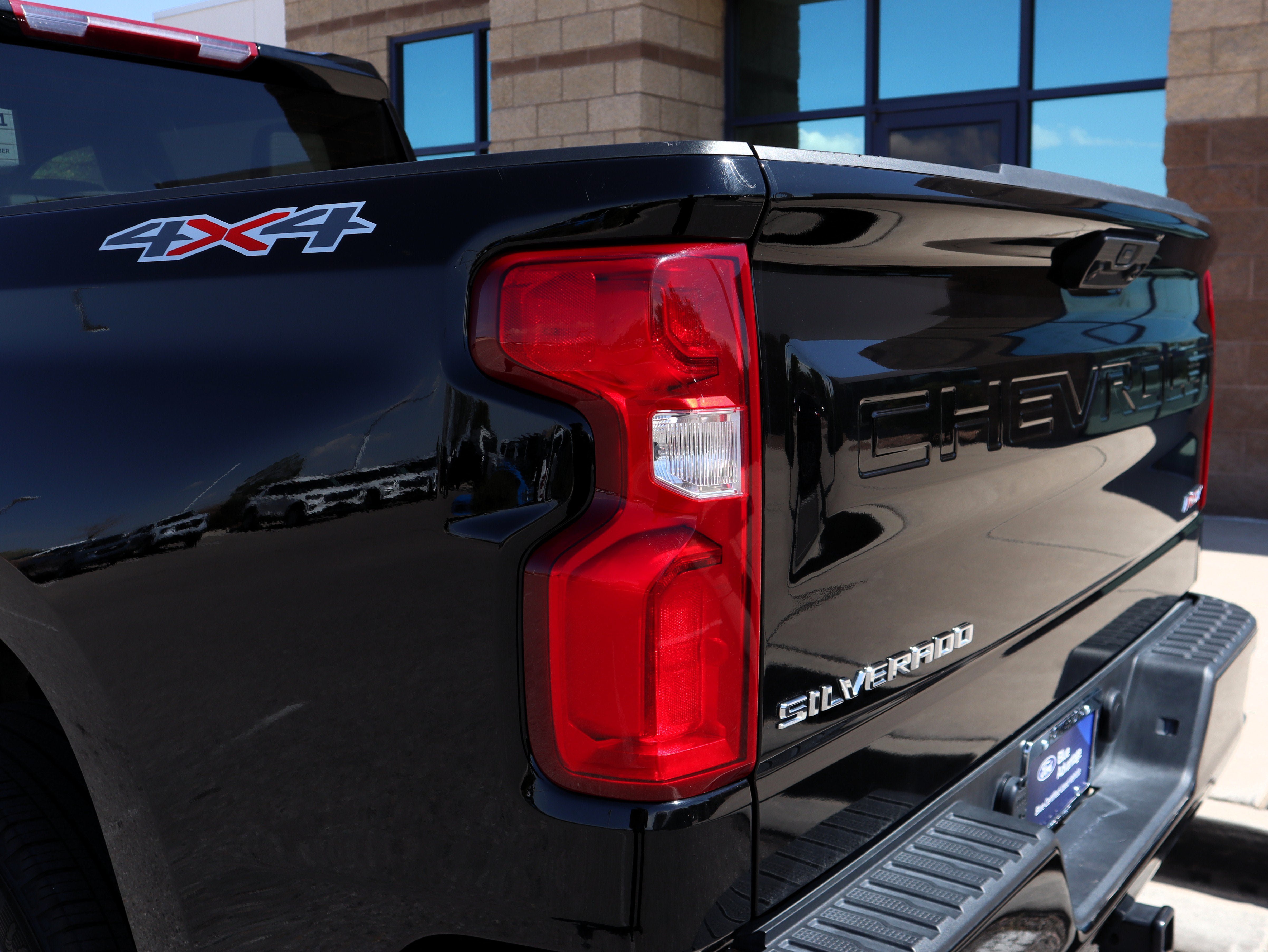 Used 2026 Chevrolet Silverado 1500 RST AWD/4WD image 18