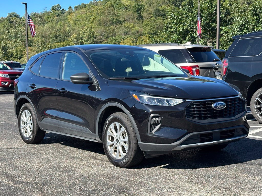 Certified 2025 Ford Escape Active AWD/4WD image 19