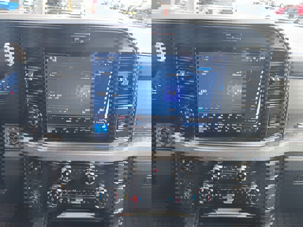 Certified 2025 Ford F350 Platinum w/ Tremor Off-Road Package image 31