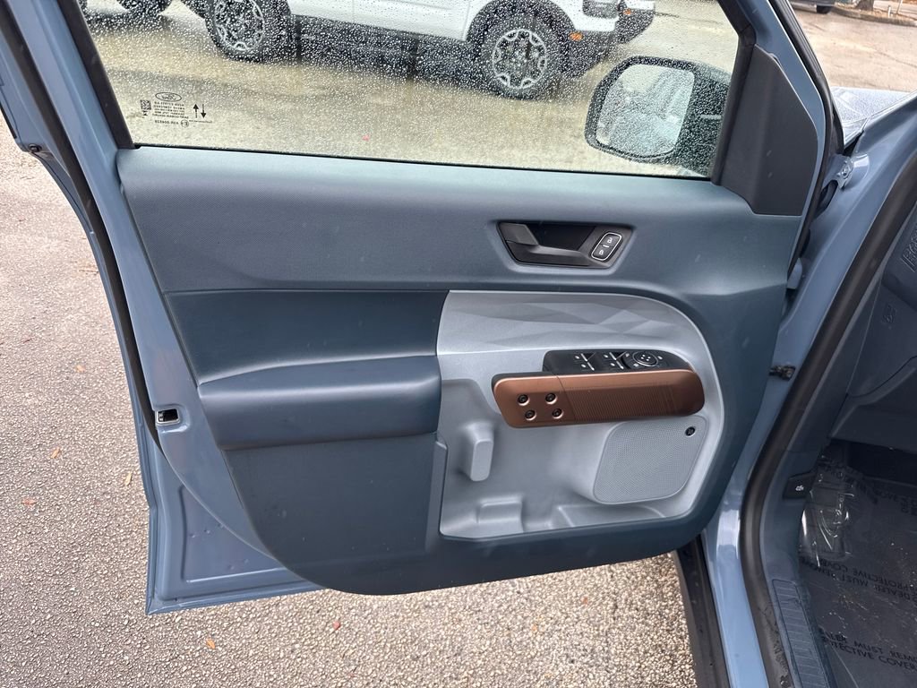 Certified 2024 Ford Maverick Lariat image 13