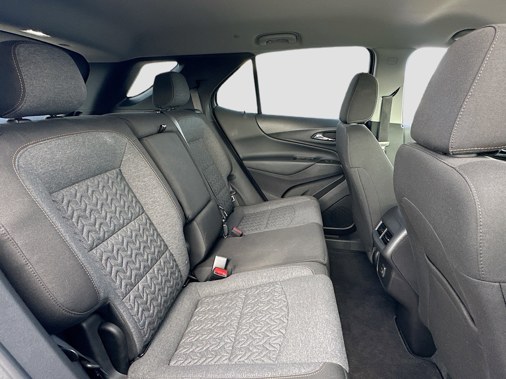 Used 2024 Chevrolet Equinox LT image 25