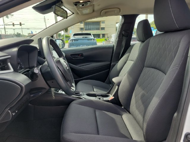 Used 2025 Toyota Corolla LE FWD image 19