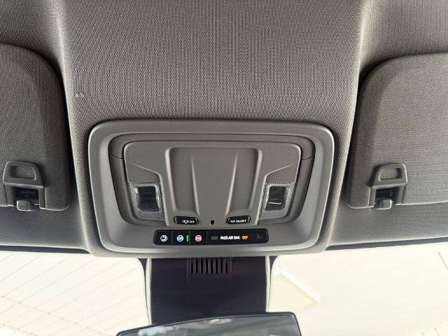 Used 2025 Chevrolet Silverado 1500 LT RWD image 24