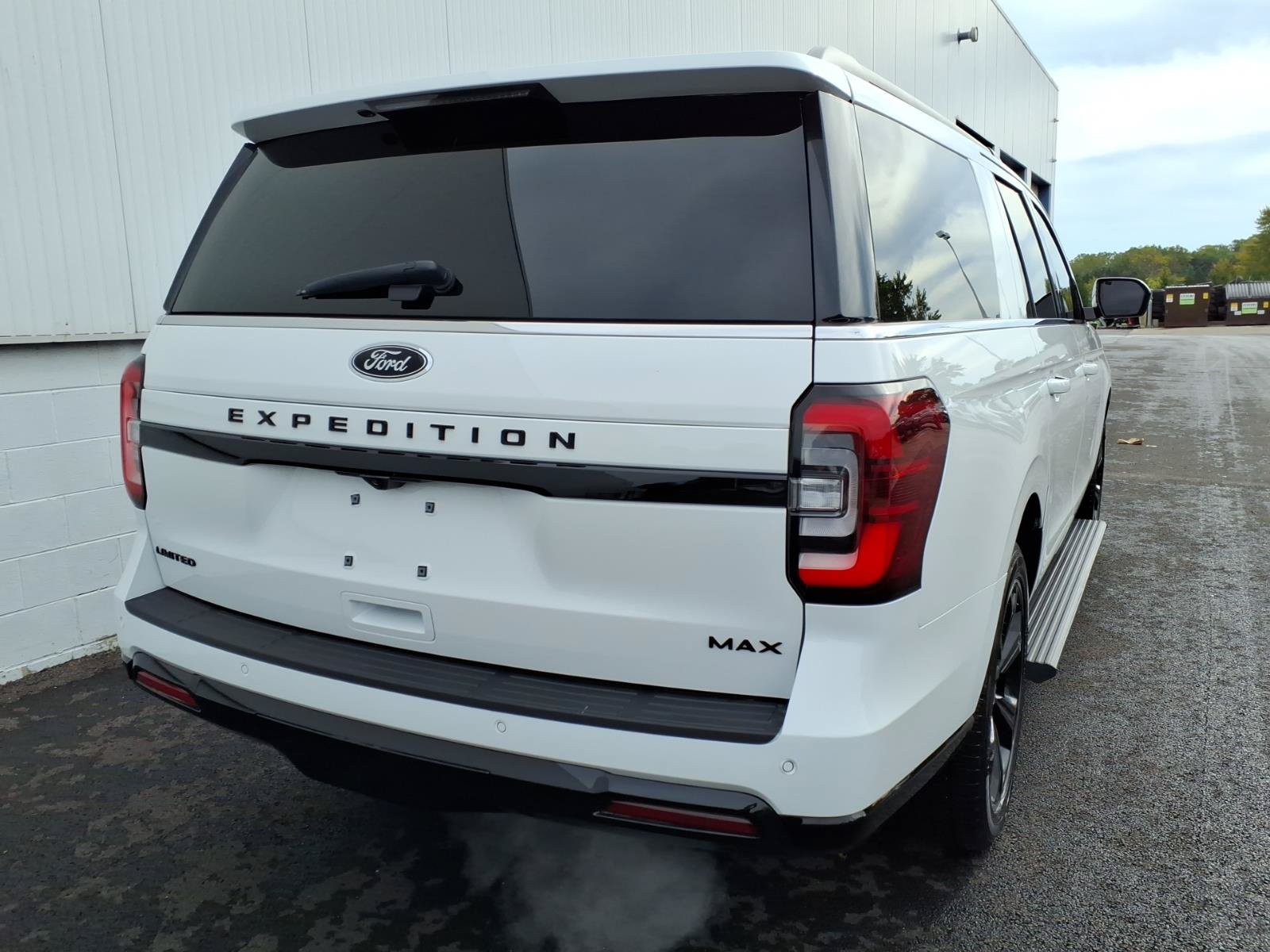 Certified 2024 Ford Expedition Max Limited AWD/4WD image 6