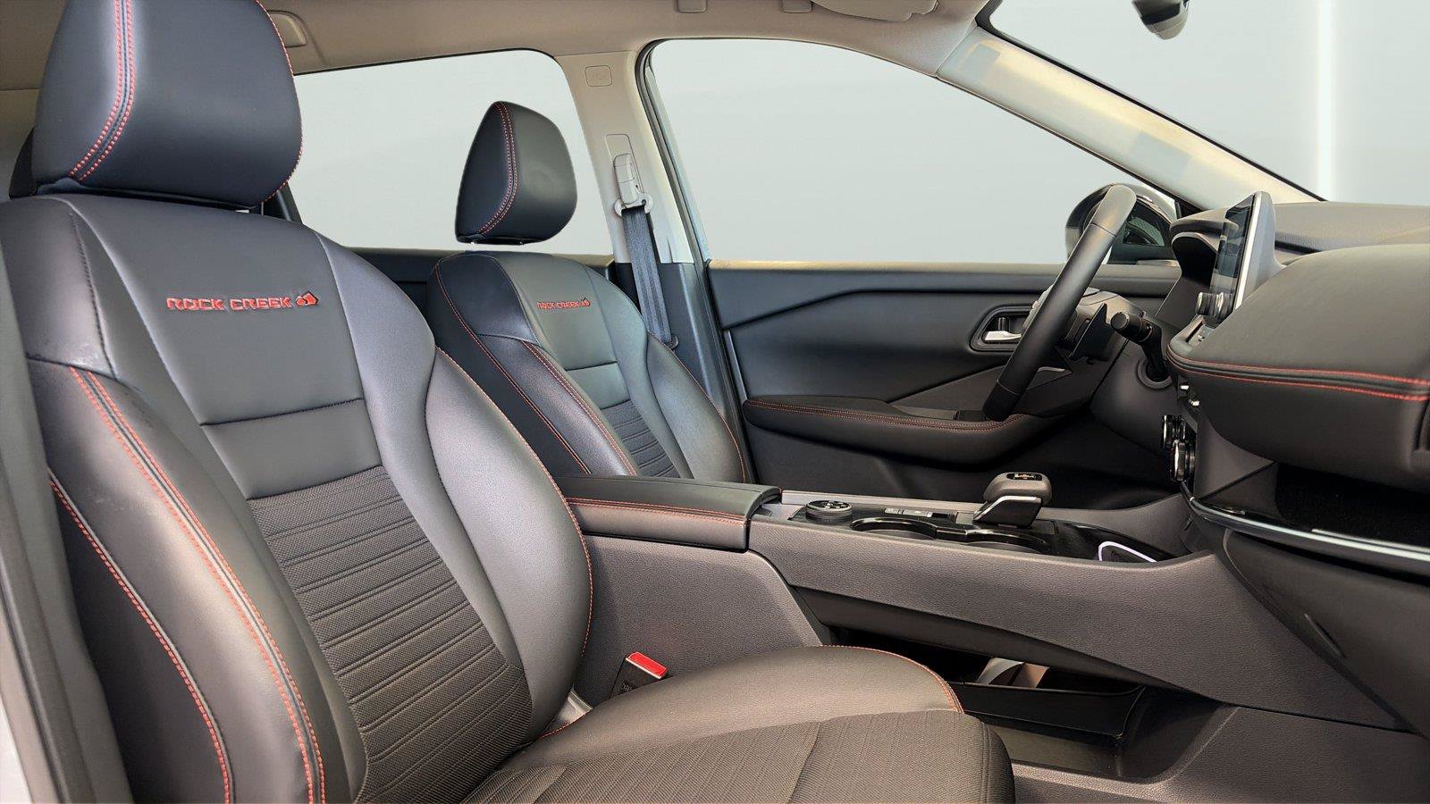 Used 2025 Nissan Rogue SV w/ Rock Creek Premium Package AWD/4WD image 14