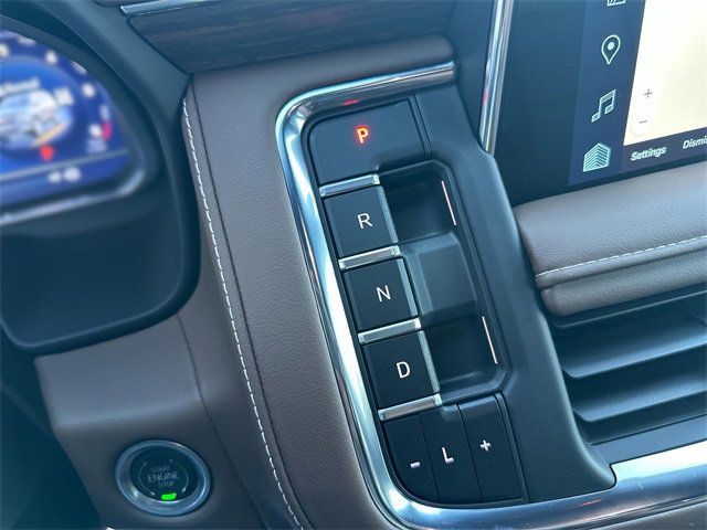 Used 2024 Chevrolet Tahoe High Country w/ Premium Package image 21