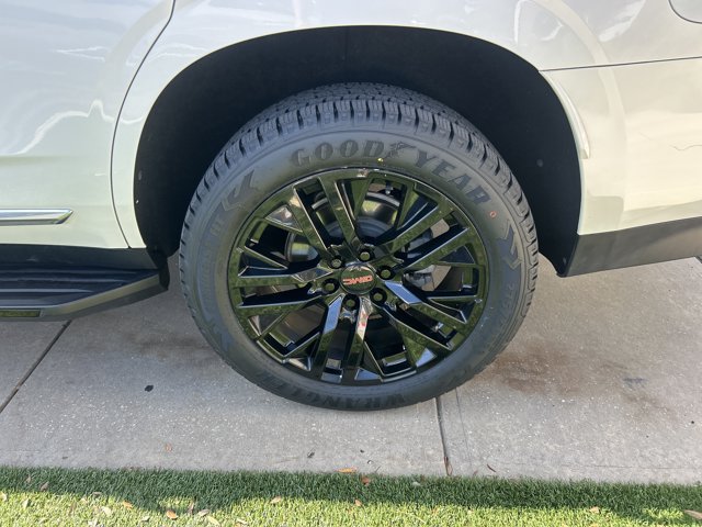Used 2022 GMC Yukon Denali AWD/4WD image 19