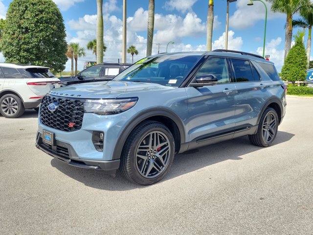 Certified 2025 Ford Explorer ST w/ Sun And Sound Package RWD image 3