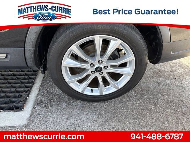 Certified 2018 Ford Explorer XLT w/ Equipment Group 202A AWD/4WD image 17