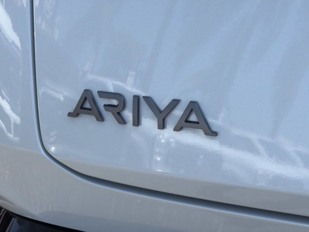 Used 2024 Nissan Ariya FWD image 15