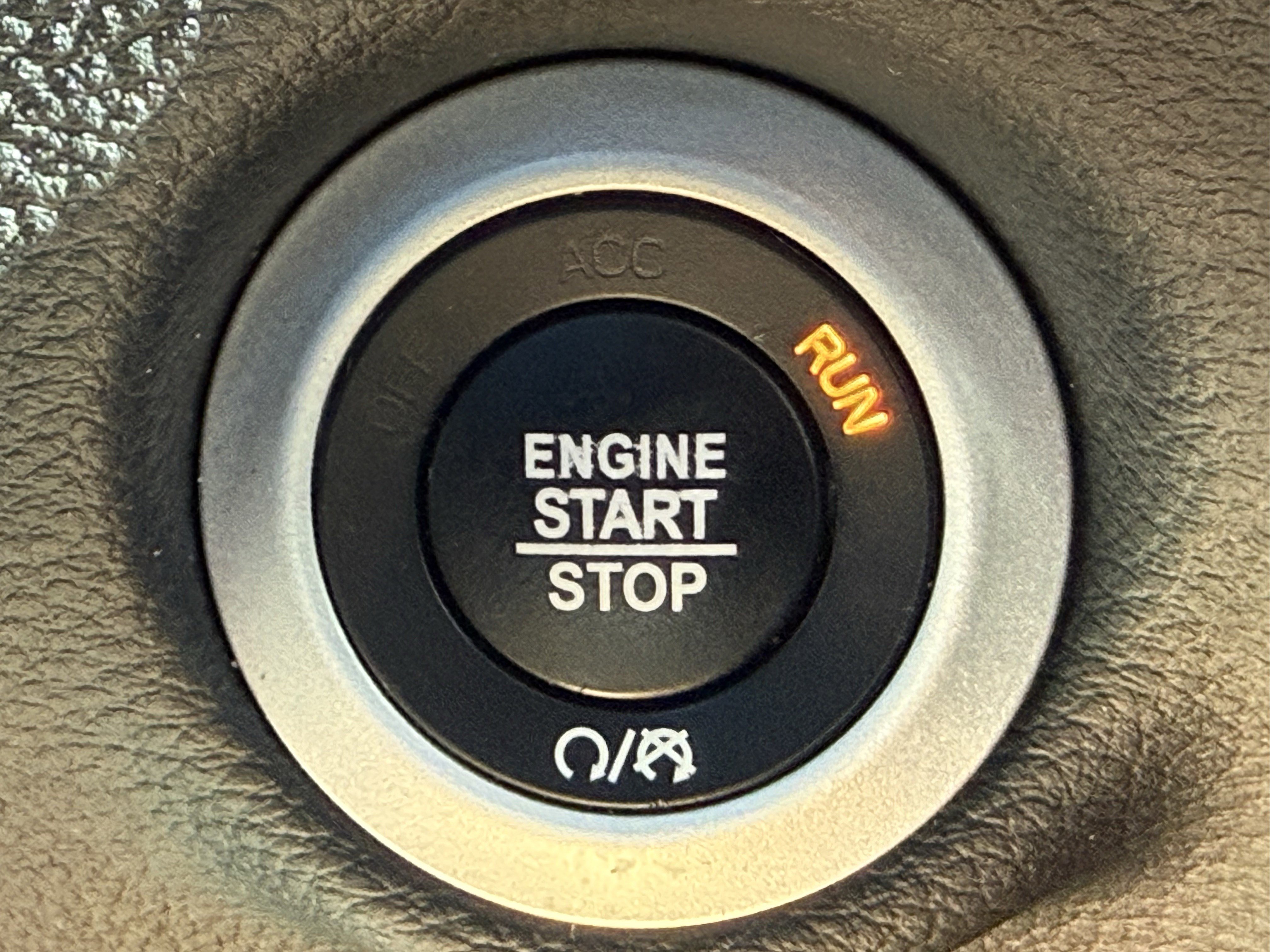 Used 2020 Chrysler Pacifica Limited w/ Advanced Safetytec Group image 33