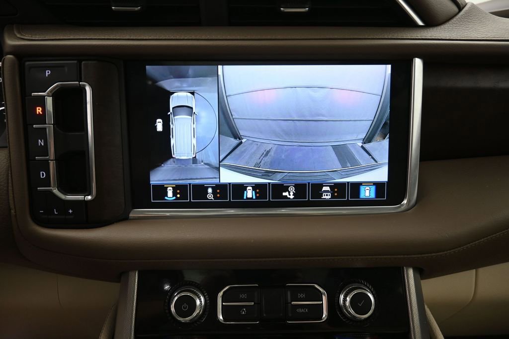 Used 2021 GMC Yukon XL Denali w/ Denali Ultimate Package AWD/4WD image 4