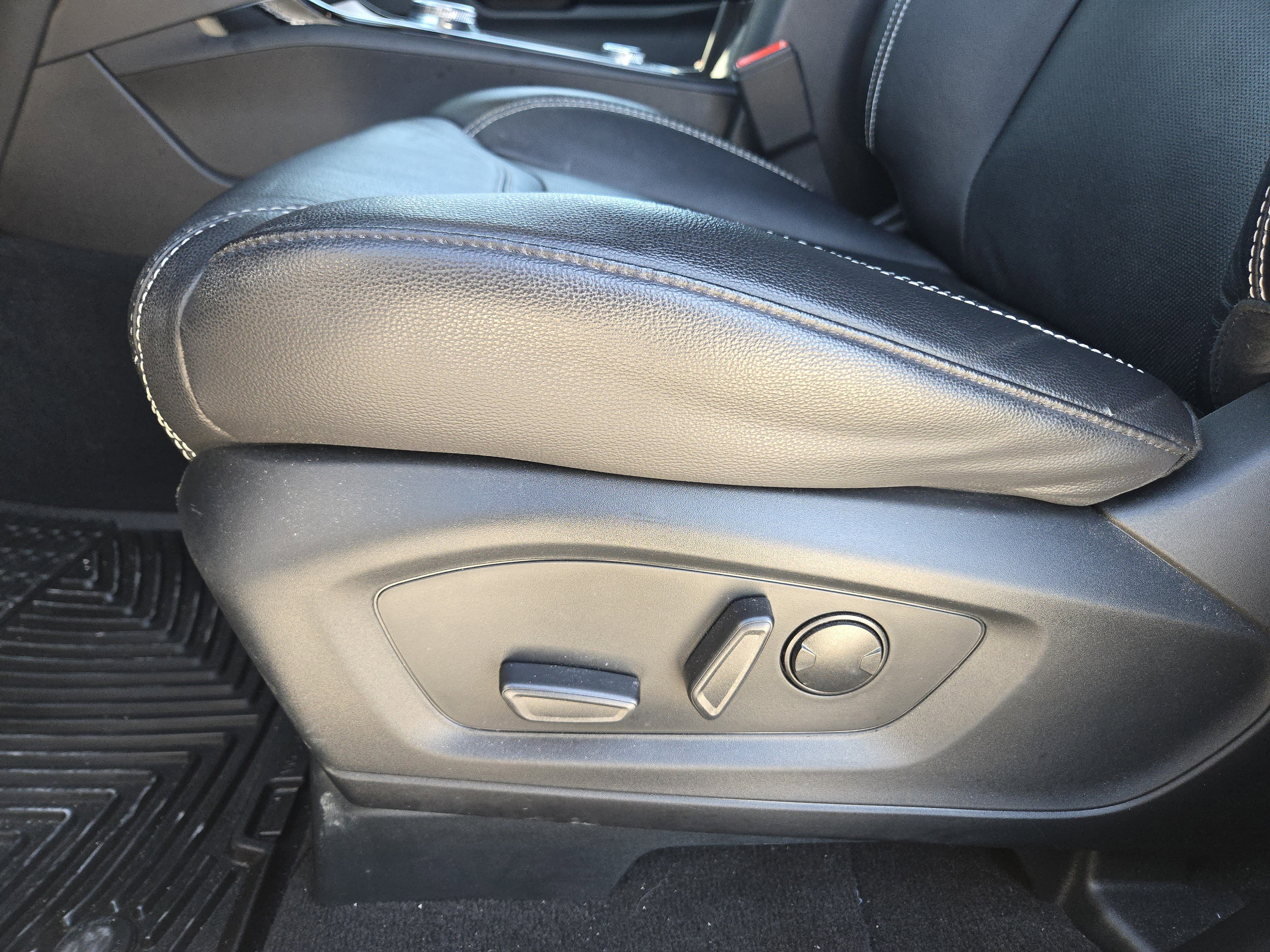 Certified 2023 Ford Explorer ST w/ Equipment Group 401A image 23