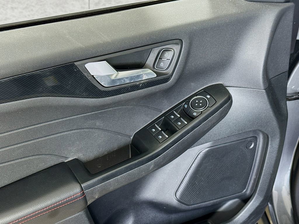 Certified 2025 Ford Escape ST-Line image 20