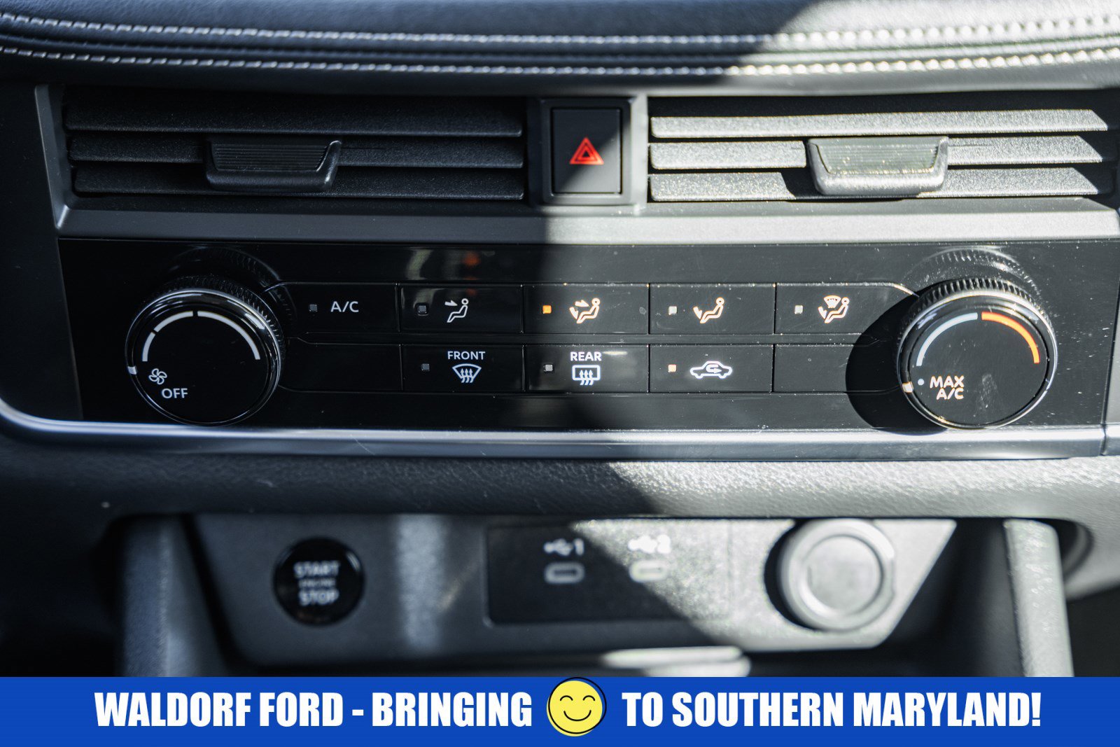 Used 2024 Nissan Rogue S image 21