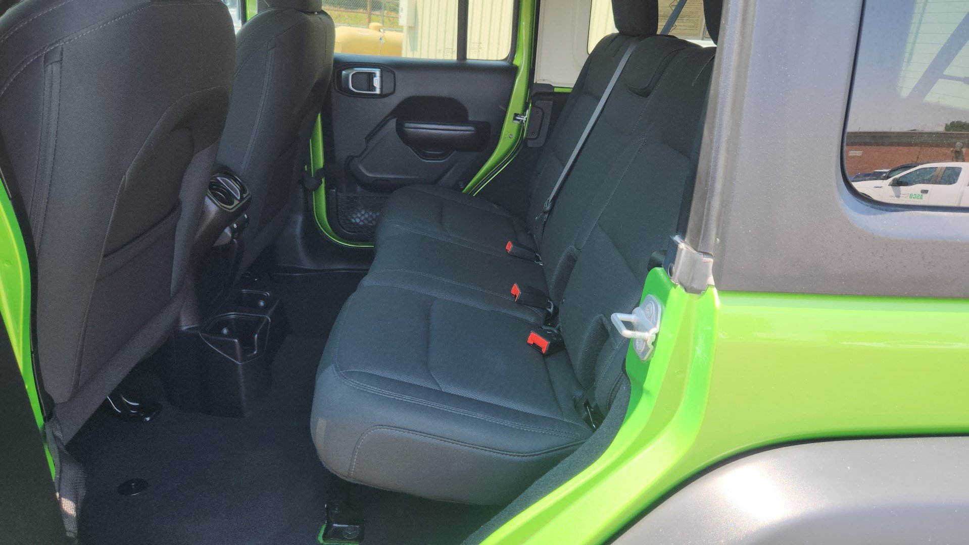 Used 2018 Jeep Wrangler Unlimited Sport S AWD/4WD image 20