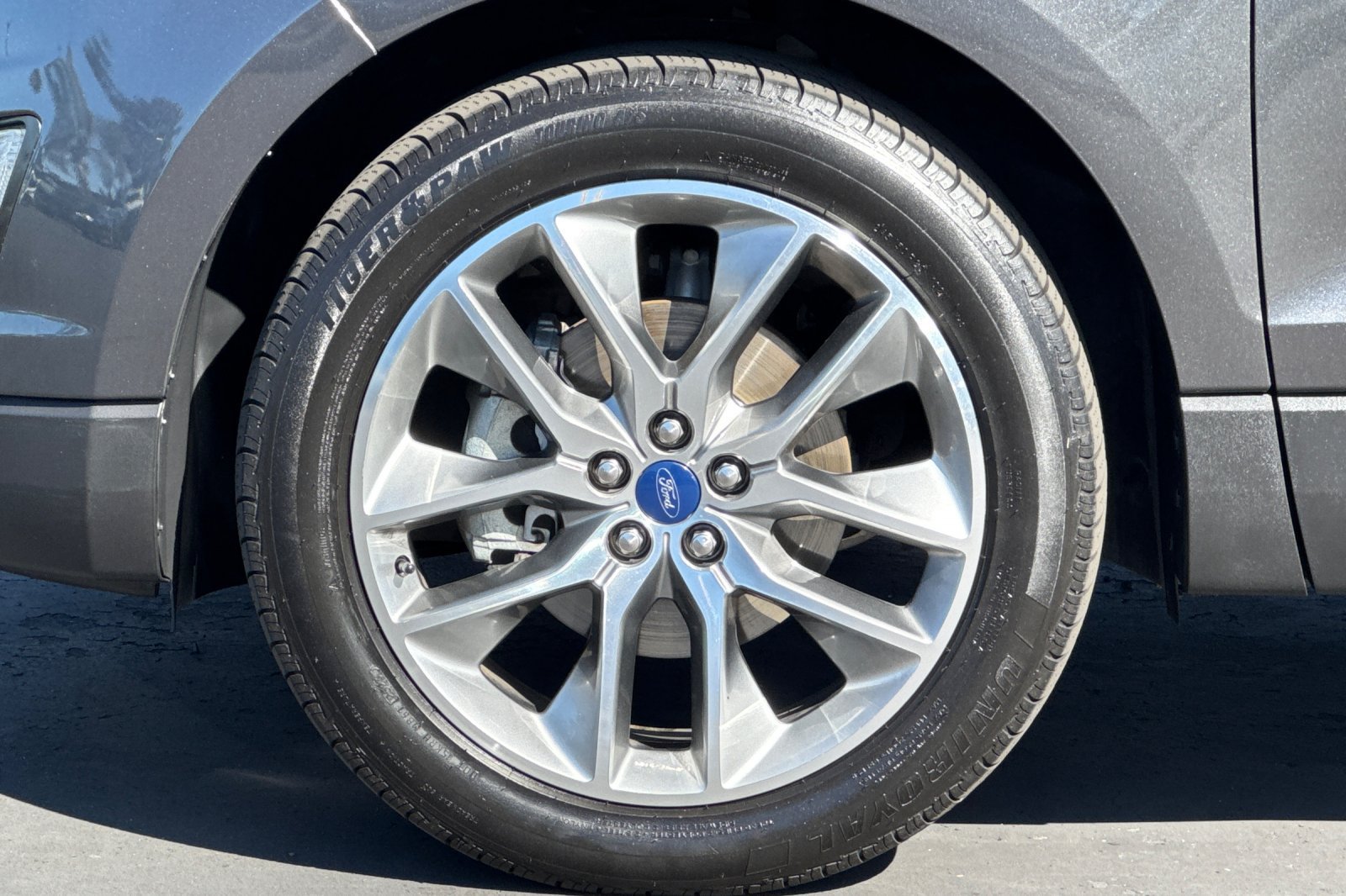 Certified 2018 Ford Edge Titanium w/ Technology Package FWD image 34
