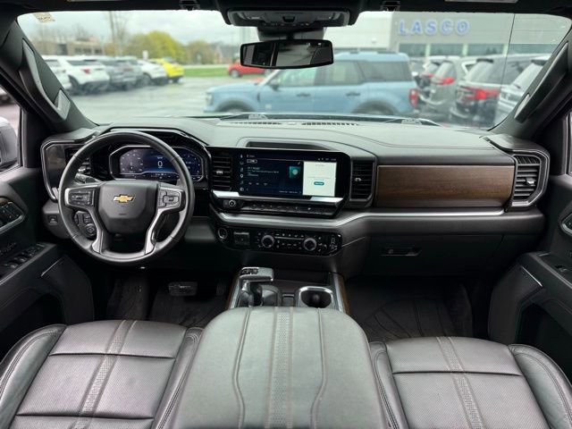 Used 2025 Chevrolet Silverado 1500 High Country AWD/4WD video 2