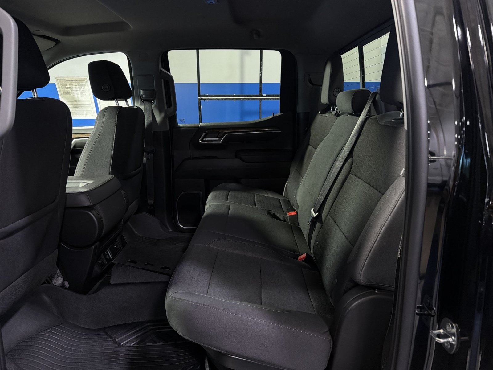 Used 2022 Chevrolet Silverado 1500 LT w/ Safety Package AWD/4WD image 27