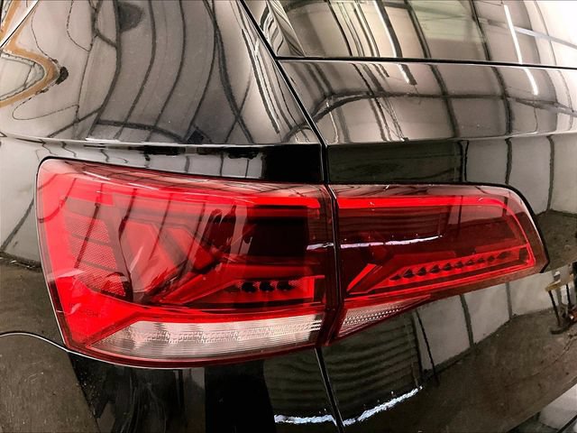 Used 2022 Volkswagen Taos SE FWD image 28
